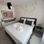 Cube A Apartman