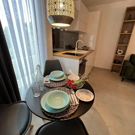 Apartment Cube A *